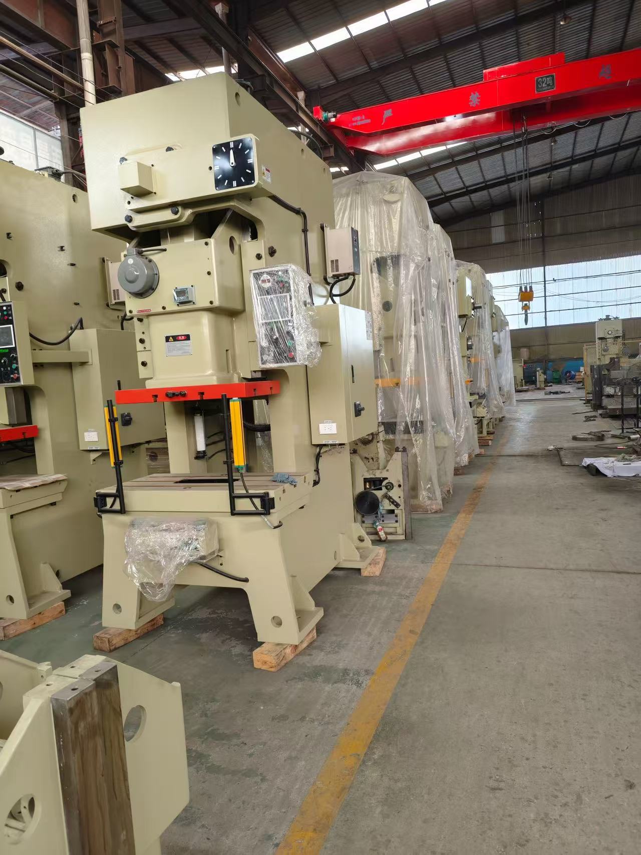 Crawling Phenomenon in Press Machines — Causes, Impacts, and Solutions
