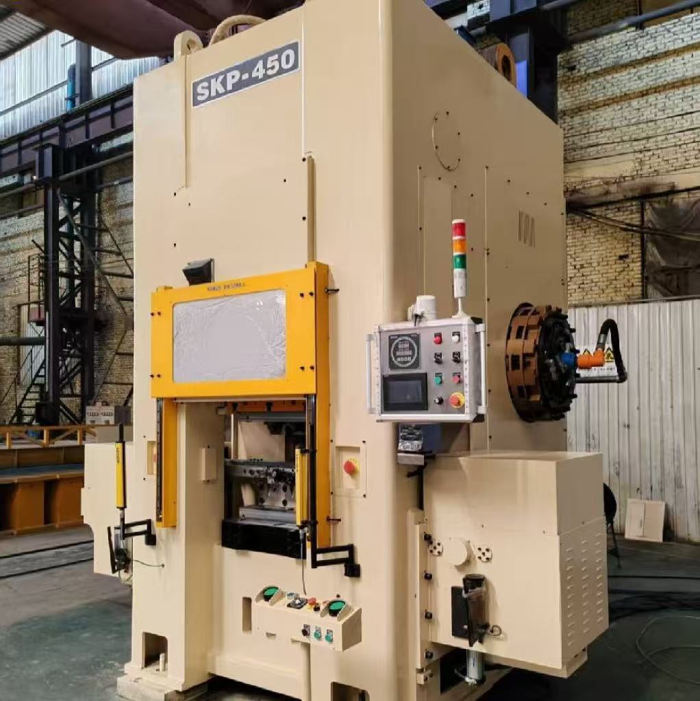 Cold Heading and Cold Heading Machines: The Backbone of Efficient Metal Forming